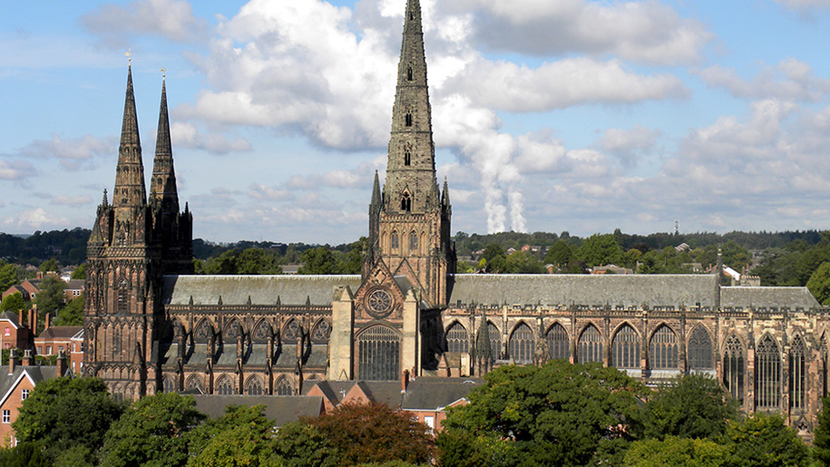 Lichfield Cathedral and town view – sell your house privately with Off Agent